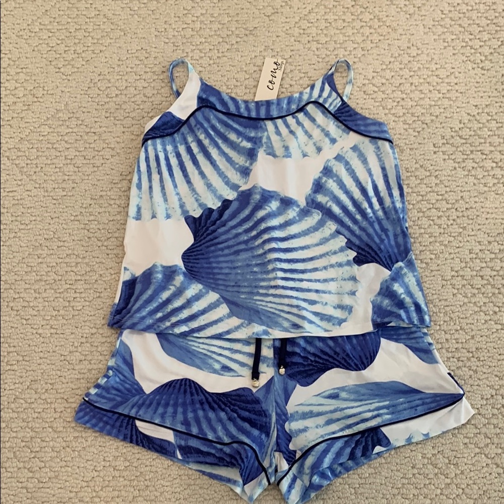 NWT Como Sleep Blue Shell Pajamas. Size S.